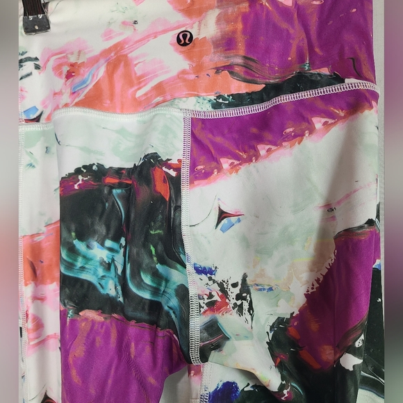 Lululemon High Times Pant Pigment Wave Multi / Biggie Pigment Wave White Black 4 - Picture 6 of 7